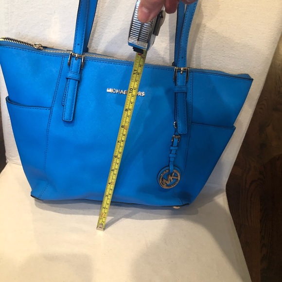 Bright blue Michael Kors purse, new without tags - Picture 4 of 6